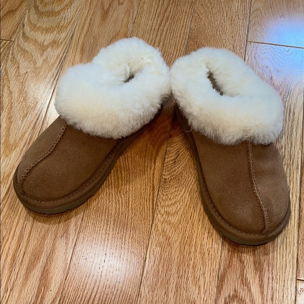 Cozy Brown Shearling Women's Slippers